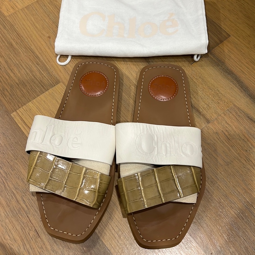 CHLOE SANDALS SIZE 37 GREAT CONDITION